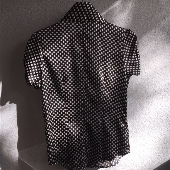 blouse - Picture 2 of 2